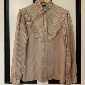 VINTAGE // LONG SLEEVE RUFFLED BLOUSE SZ MEDIUM